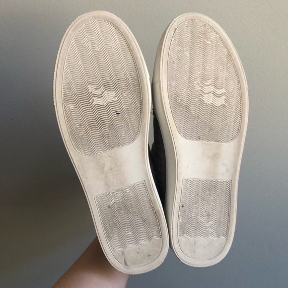 Cute shoes! - Picture 6 of 8